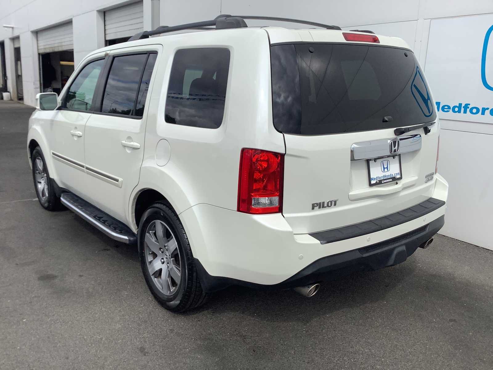 Used 2014 Honda Pilot Touring image 4