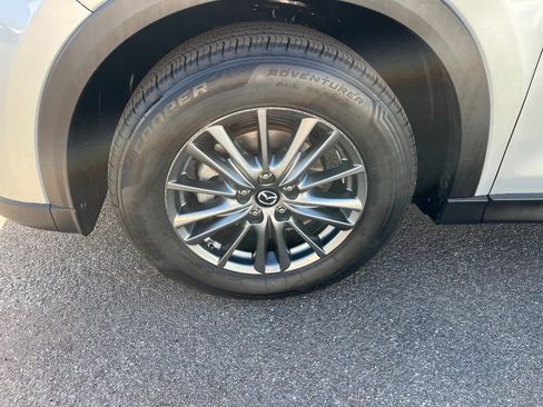 Used 2019 MAZDA CX-5 Touring image 40