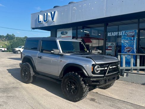 Used 2022 Ford Bronco Wildtrak AWD/4WD image 1