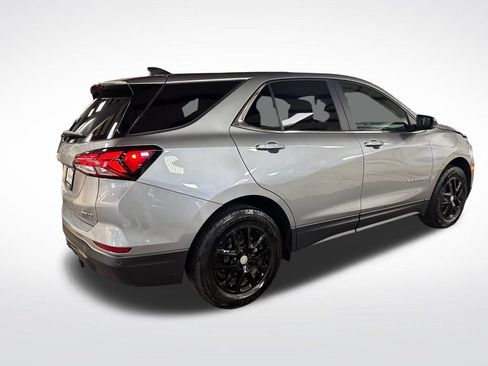Used 2024 Chevrolet Equinox LT AWD/4WD image 5