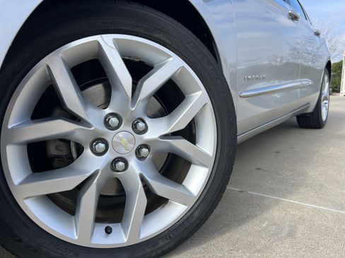 Used 2016 Chevrolet Impala LTZ image 15