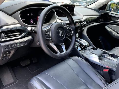 Used 2024 Acura MDX SH-AWD w/ Technology Package image 18