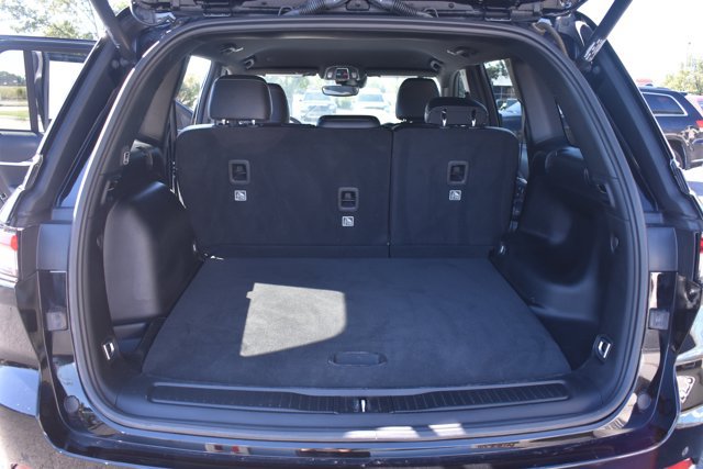 Used 2024 Jeep Grand Cherokee Limited w/ Trailer Tow Package AWD/4WD image 18