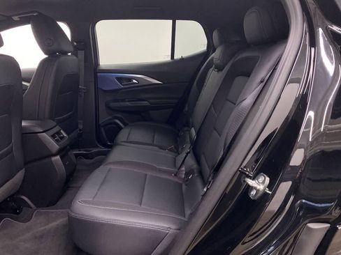 Used 2025 Chevrolet Equinox EV LT w/ Convenience Package image 16