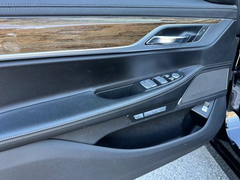 Used 2017 BMW 740i RWD image 13