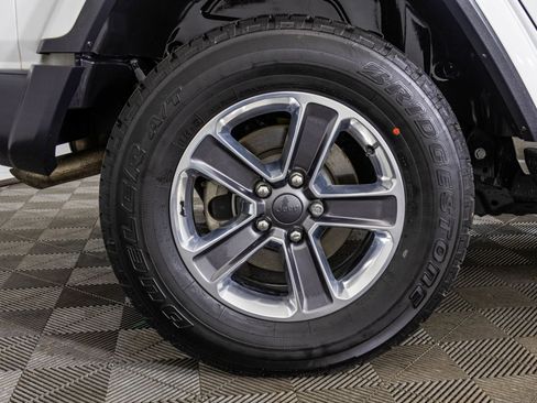 Used 2020 Jeep Wrangler Unlimited Sahara image 51