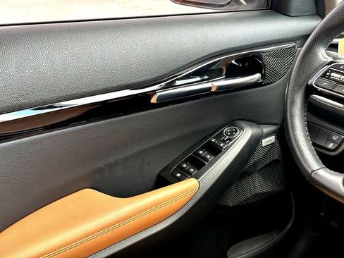 Used 2024 Kia Seltos SX w/ SX Sunroof Package image 26