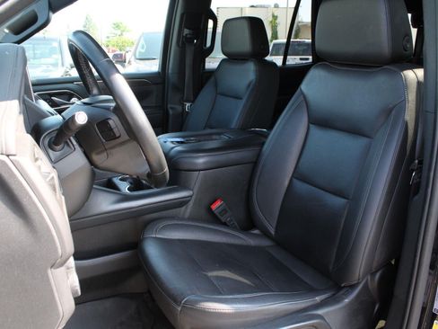 Used 2023 Chevrolet Tahoe LT AWD/4WD image 17