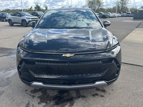 Used 2024 Chevrolet Equinox EV LT FWD image 8