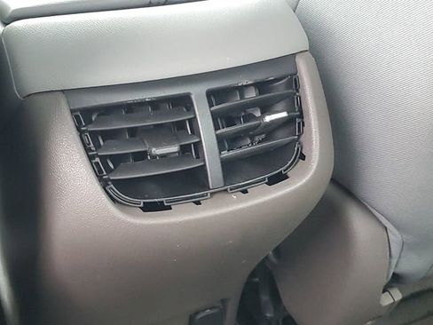 Used 2024 Chevrolet Malibu LT image 20