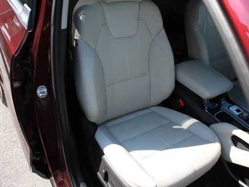 Used 2022 Kia Telluride EX w/ Towing Package AWD/4WD image 18