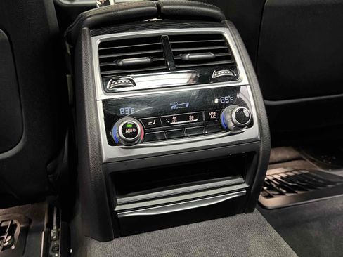 Used 2022 BMW 740i 740i - DRIVING ASSISTANCE PROF w/ M Sport Package image 41