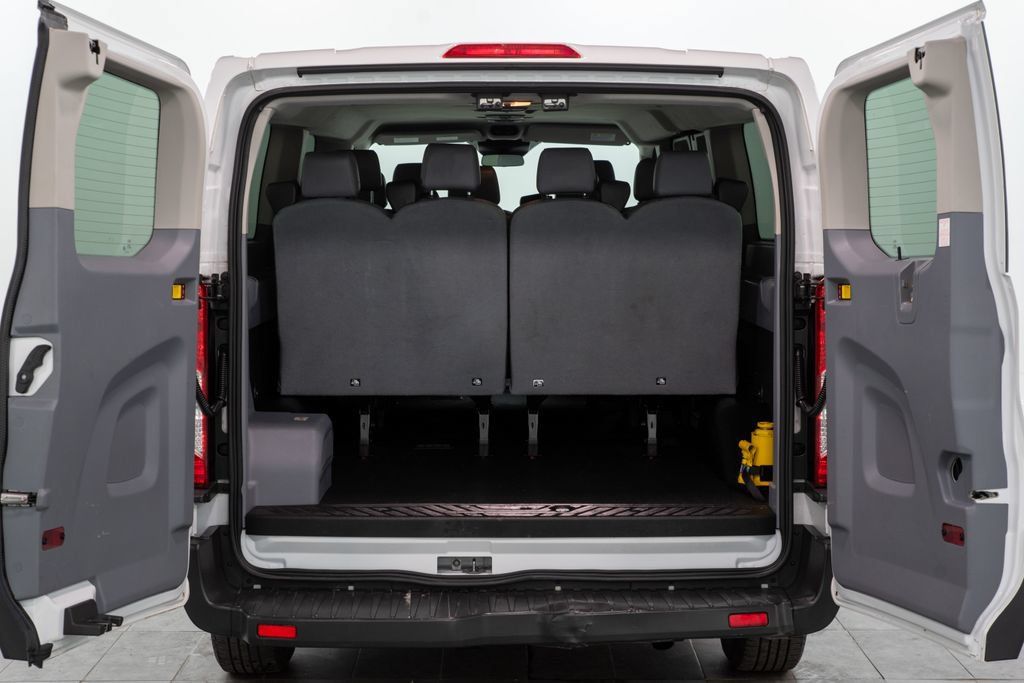 Used 2018 Ford Transit 350 XL RWD image 9