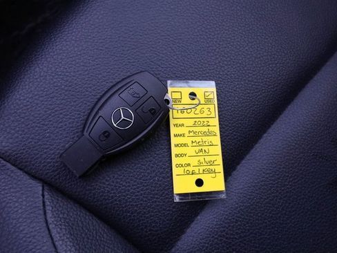 Used 2022 Mercedes-Benz Metris Passenger image 11