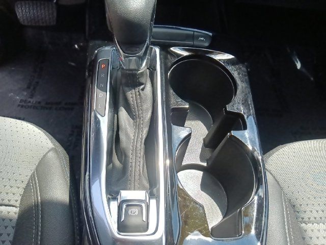 Used 2025 Chevrolet Trax LT FWD image 24
