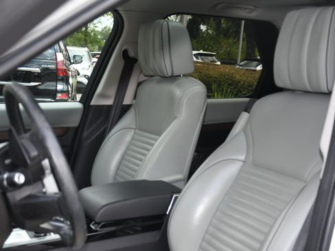 Used 2019 Land Rover Discovery HSE Luxury AWD/4WD image 14