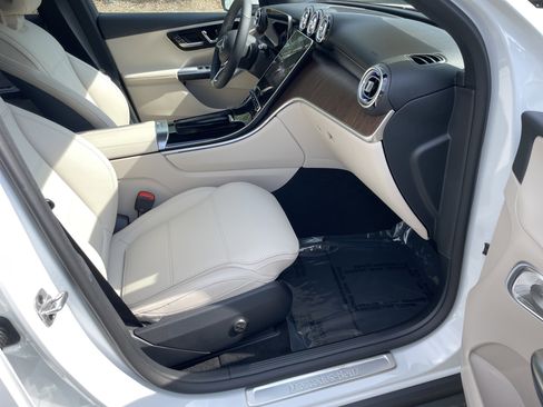 New 2026 Mercedes-Benz GLC 300 image 43