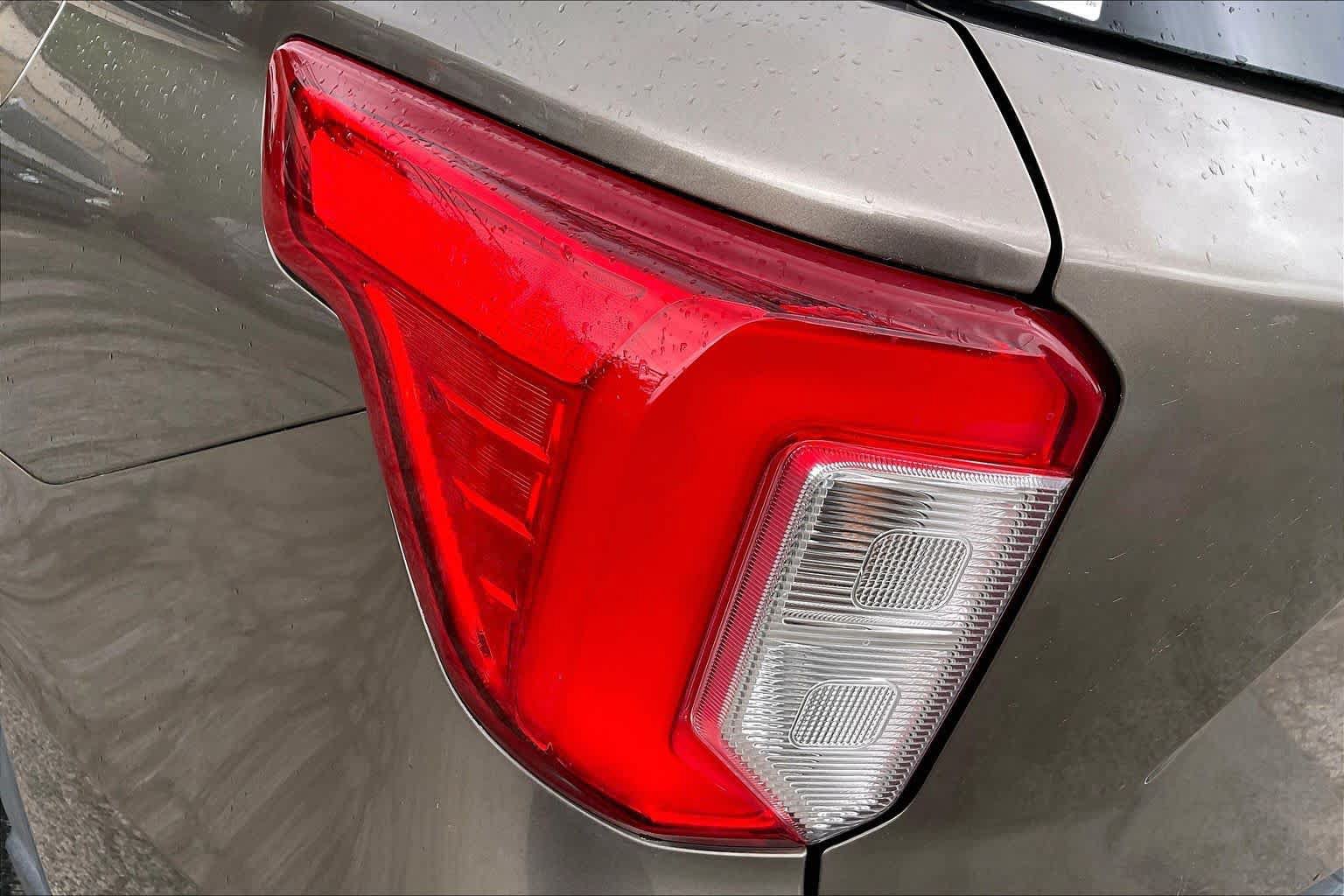 Used 2021 Ford Explorer Limited RWD image 28