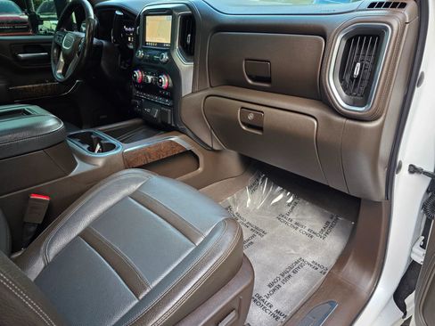 Used 2020 GMC Sierra 2500 Denali w/ Denali Ultimate Package AWD/4WD image 36