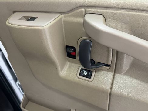 Used 2021 Chevrolet Express 2500 w/ Driver Convenience Package RWD image 43