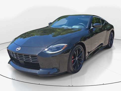 Used 2025 Nissan Z Performance w/ Floor Mat Package RWD image 10