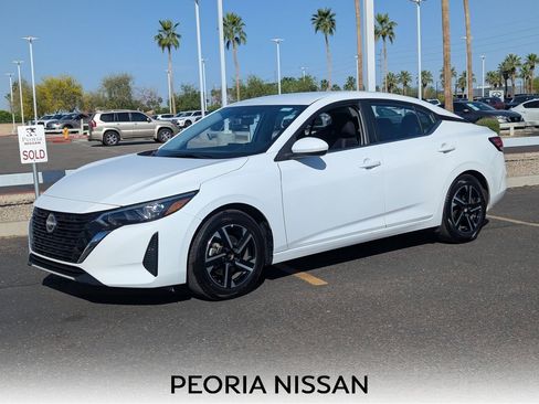 Certified 2025 Nissan Sentra SV image 1