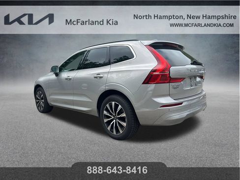 Used 2023 Volvo XC60 B5 Core w/ Climate Package AWD/4WD image 3
