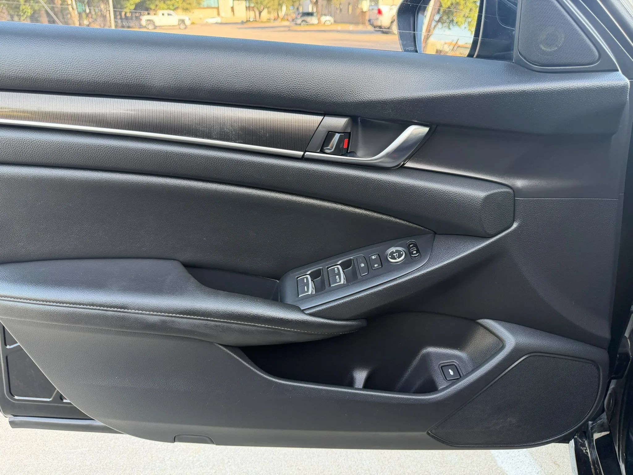 Used 2020 Honda Accord Sport image 26