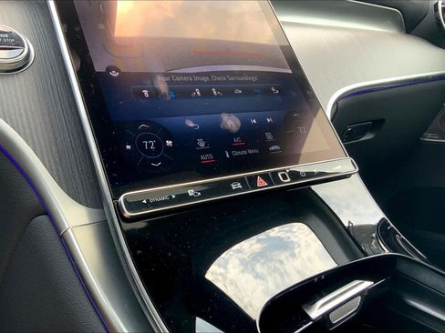 Certified 2023 Mercedes-Benz GLC 300 4MATIC image 4