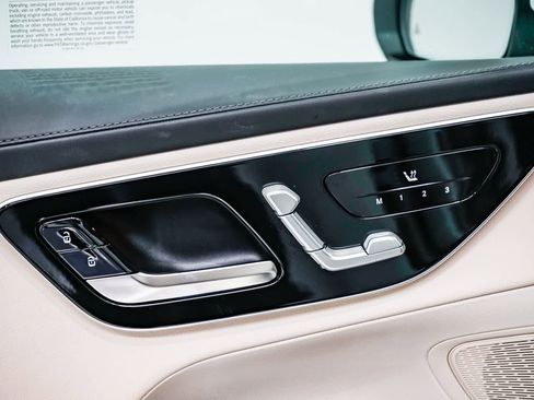 Certified 2025 Mercedes-Benz GLC 350e 4MATIC image 19
