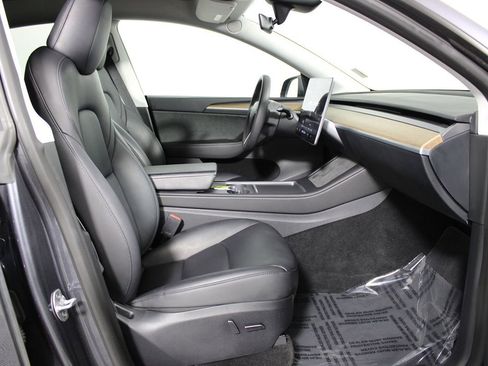 Used 2023 Tesla Model Y Long Range image 11