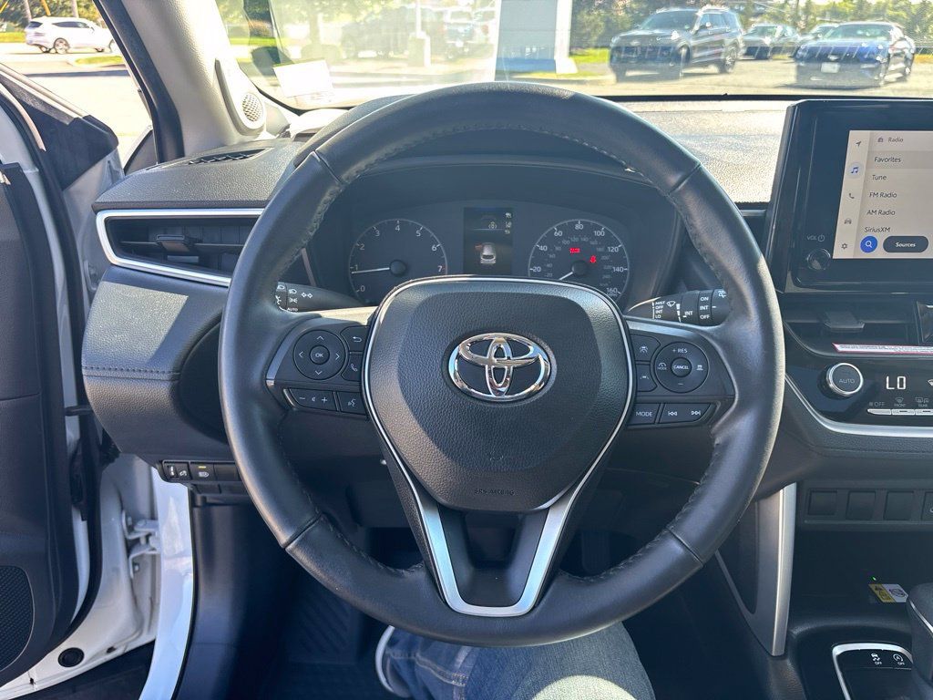 Used 2023 Toyota Corolla Cross LE w/ Moonroof Package AWD/4WD image 22