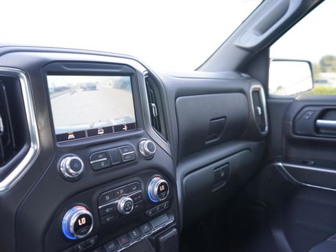 Used 2021 GMC Sierra 1500 AT4 image 18