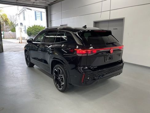 New 2026 Volkswagen Tiguan SEL R-Line AWD/4WD image 2
