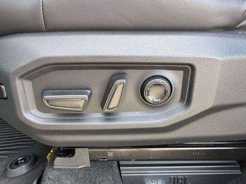 Used 2023 Toyota Tundra Platinum image 17