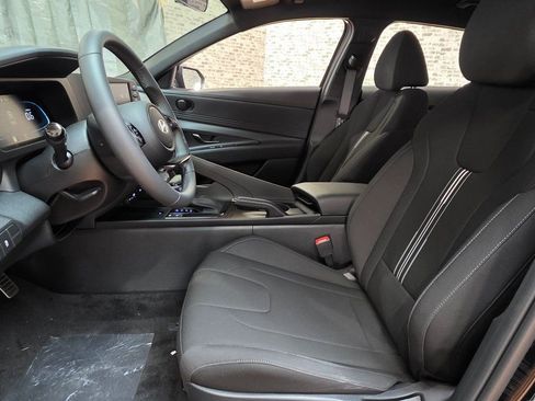 New 2026 Hyundai Elantra SEL Sport Premium FWD image 21