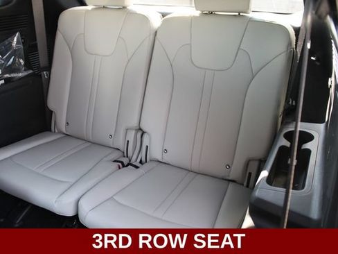 Used 2025 Kia Sorento SX Prestige AWD/4WD image 10