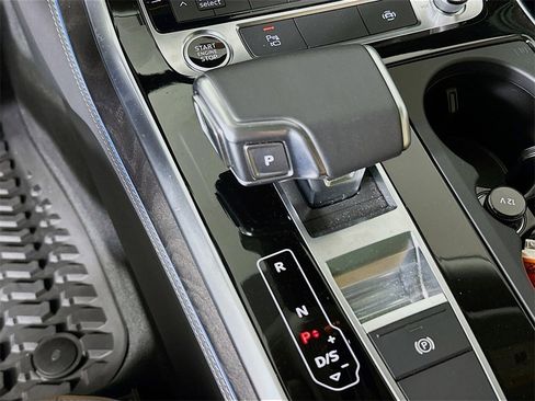 Used 2025 Audi Q8 Premium Plus w/ Premium Plus Package image 21