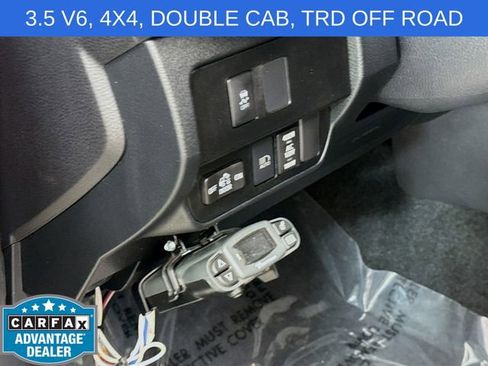 Used 2022 Toyota Tacoma TRD Off-Road AWD/4WD image 10