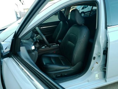 Used 2023 Nissan Altima 2.5 SR w/ SR Premium Package AWD/4WD image 14