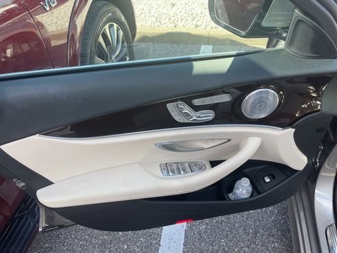 Used 2021 Mercedes-Benz E 350 Sedan image 10