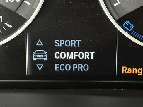 Used 2018 BMW X1 xDrive28i AWD/4WD image 12