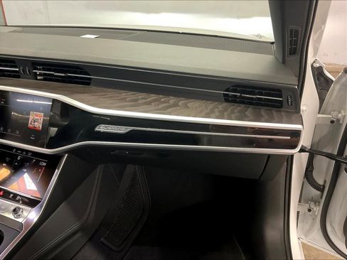 Used 2023 Audi A6 Premium Plus w/ Premium Plus Package AWD/4WD image 17