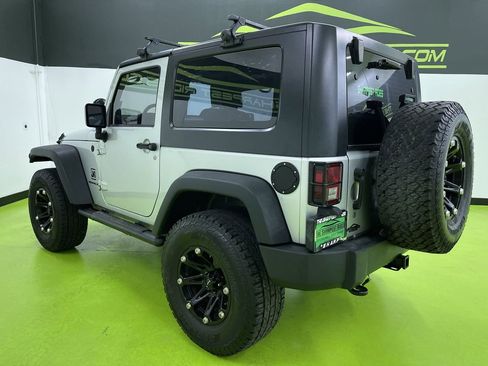 Used 2009 Jeep Wrangler X image 7