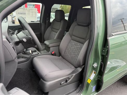 New 2026 Nissan Frontier SV AWD/4WD image 11
