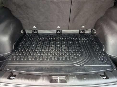 Certified 2021 Jeep Compass Latitude image 34