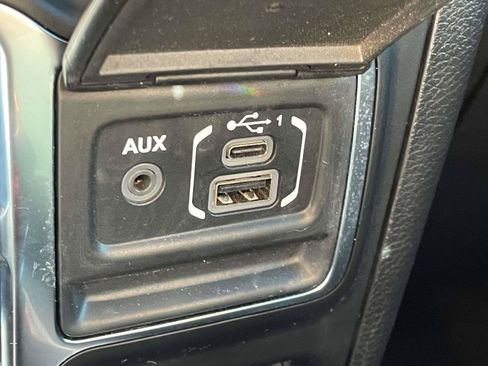 Used 2021 Jeep Gladiator Mojave AWD/4WD image 17