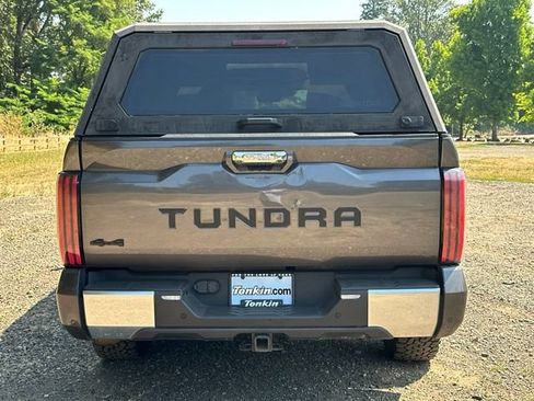 Used 2022 Toyota Tundra Limited AWD/4WD image 8