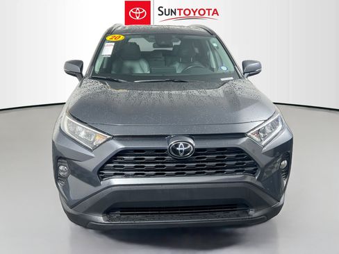 Used 2020 Toyota RAV4 XLE Premium image 10
