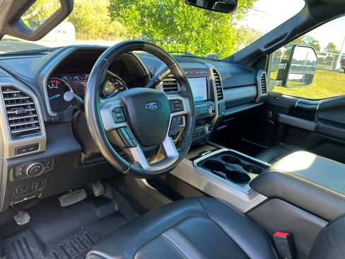 Used 2020 Ford F250 Platinum w/ FX4 Off-Road Package image 15